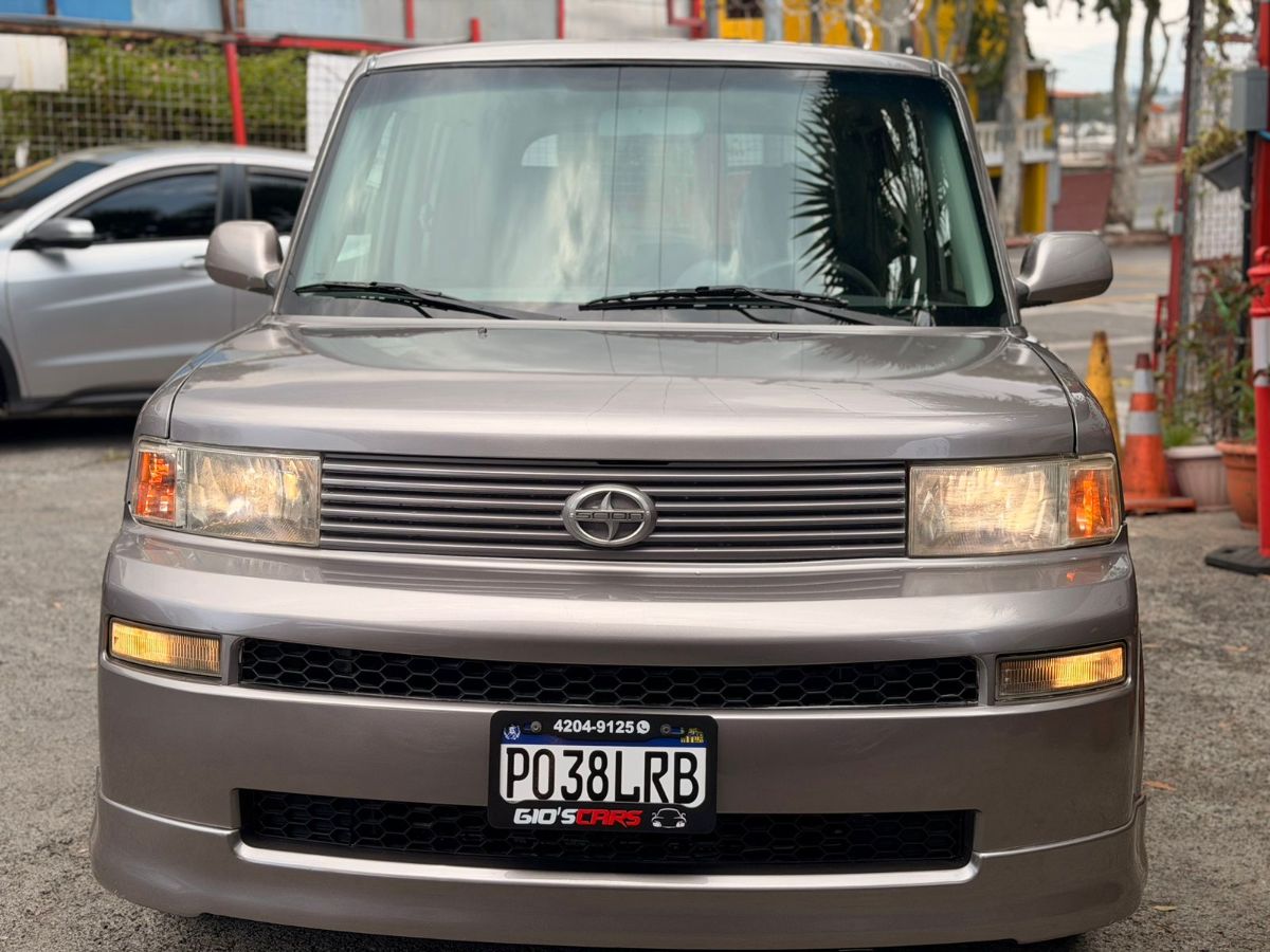 TOYOTA SCION XB - 2006                                        
