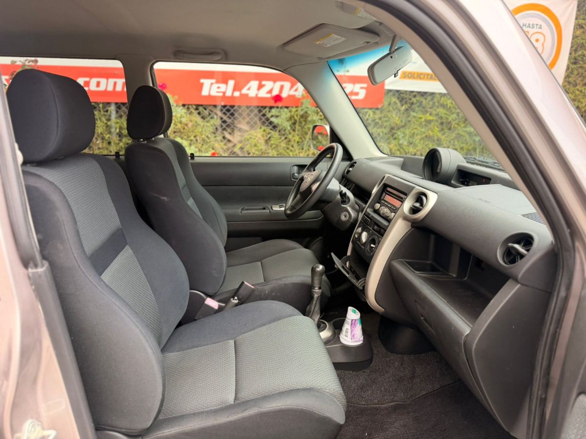 TOYOTA SCION XB - 2006                                        