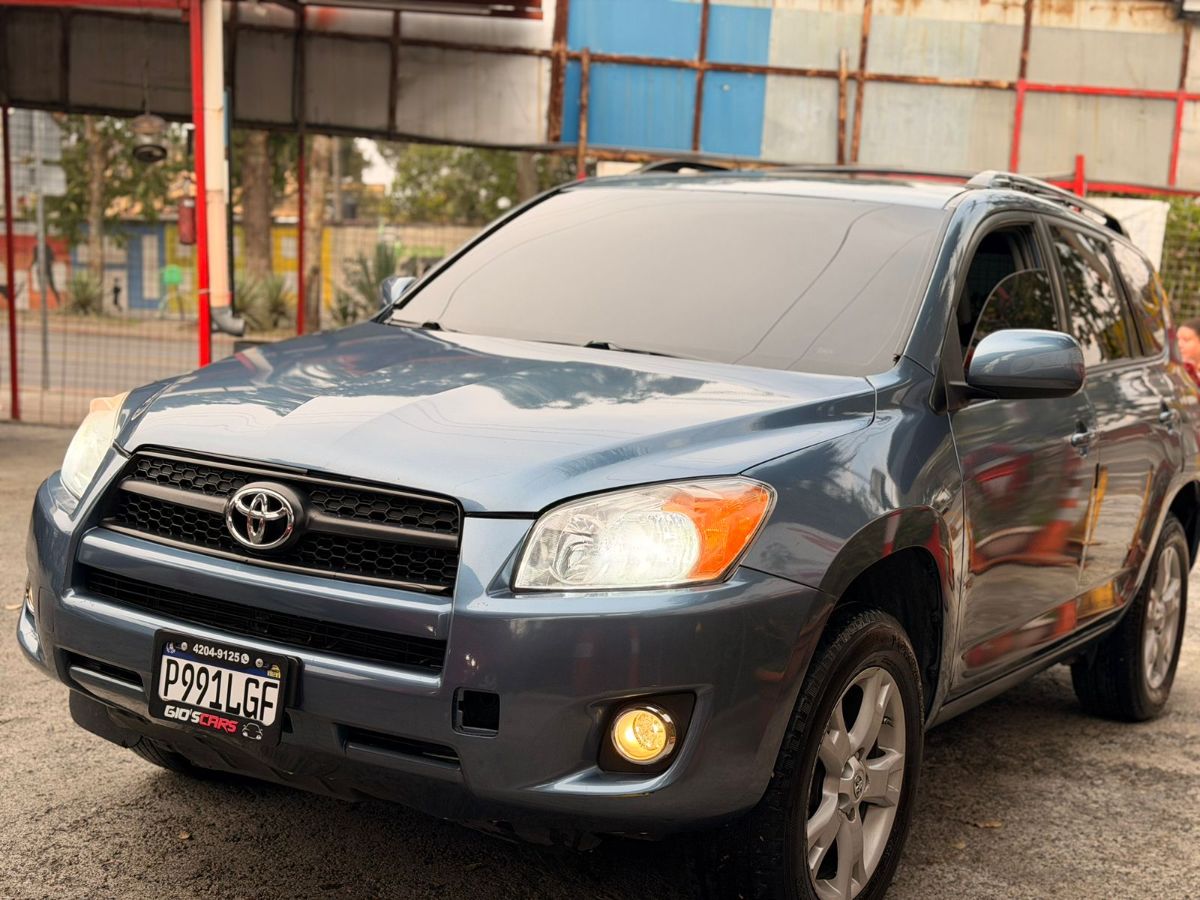 TOYOTA RAV-4 - 2012                                        
