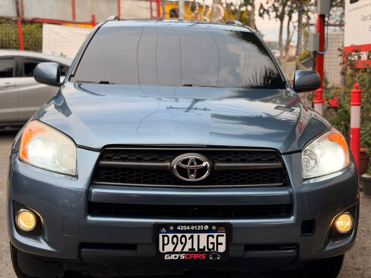 TOYOTA RAV-4 - 2012                                        