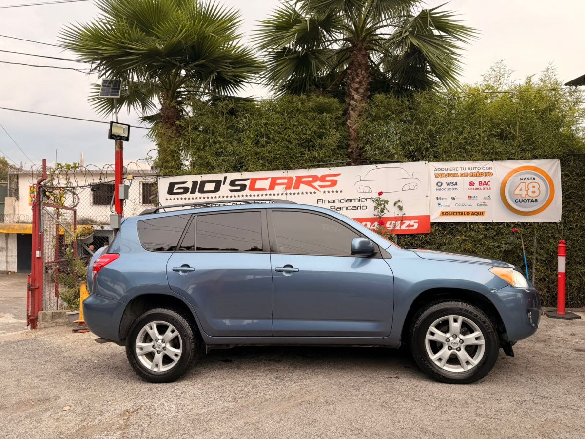 TOYOTA RAV-4 - 2012                                        