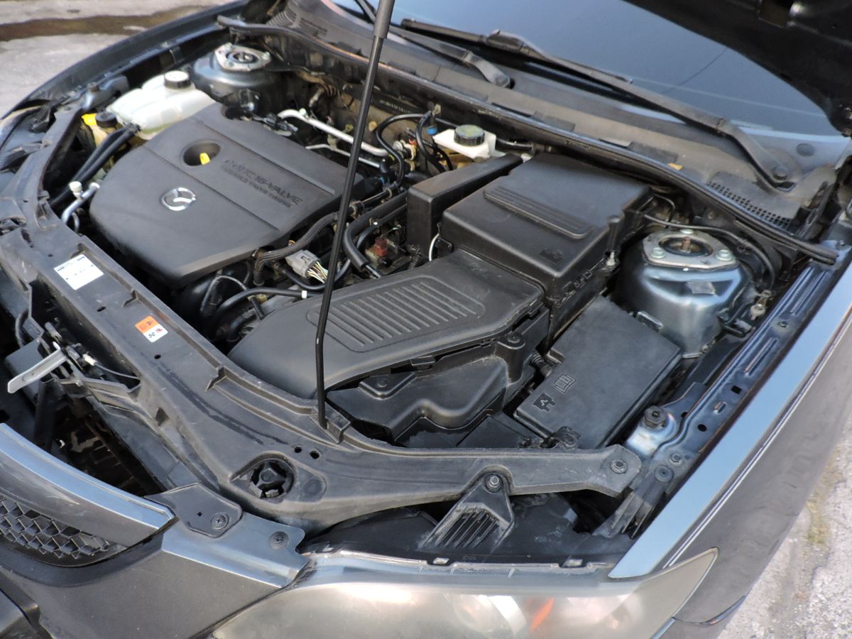 MAZDA 3 - 2008                                        
