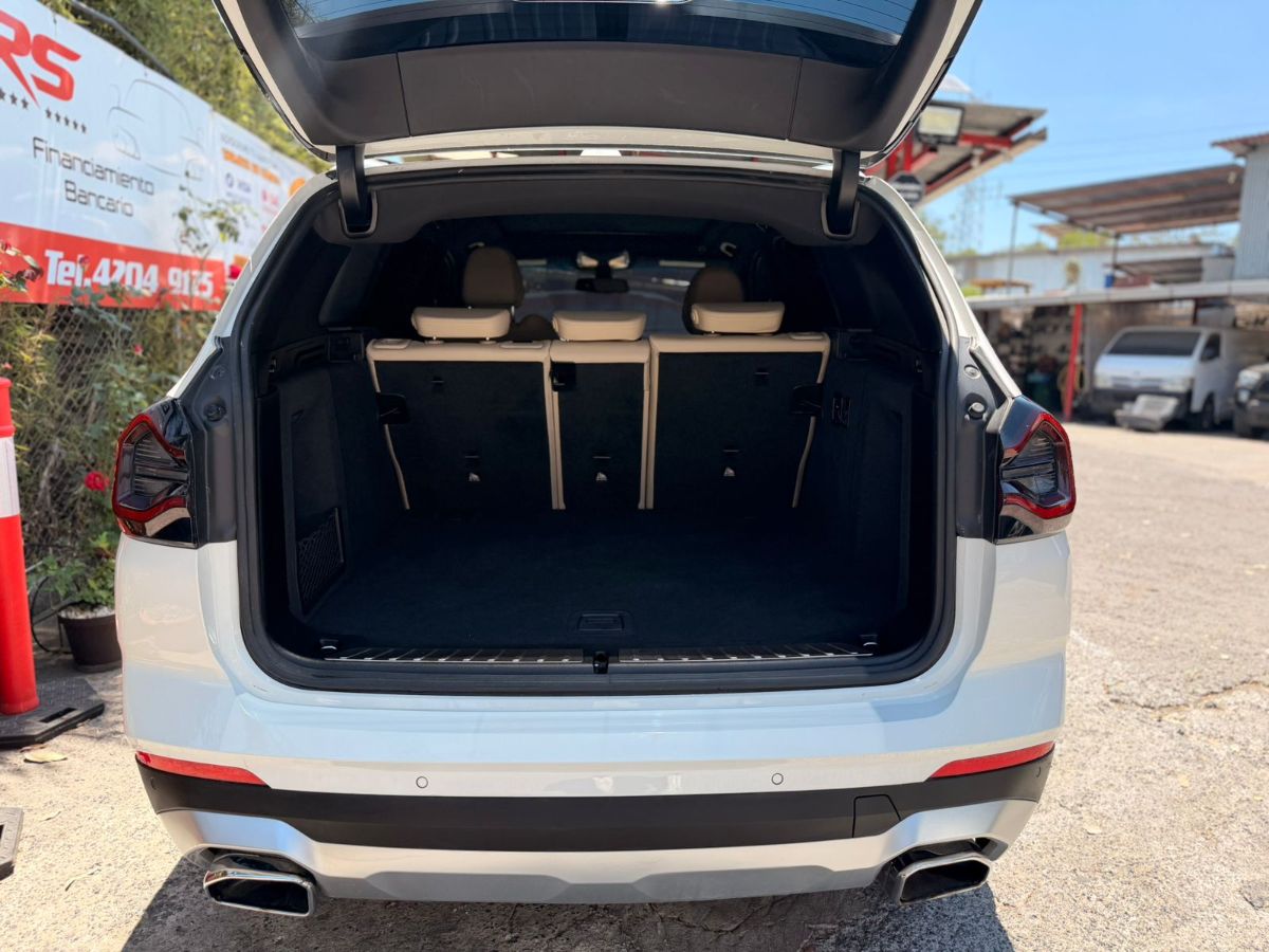 BMW X3 - 2023                                        