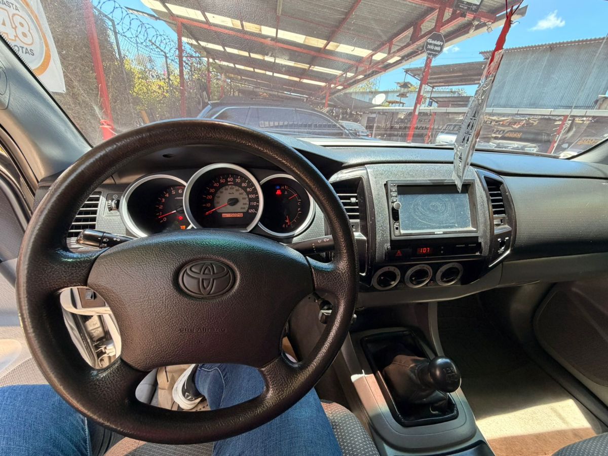 TOYOTA TACOMA - 2010                                        
