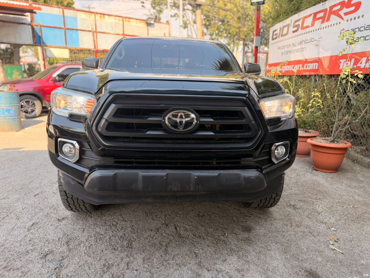 TOYOTA TACOMA - 2020                                        