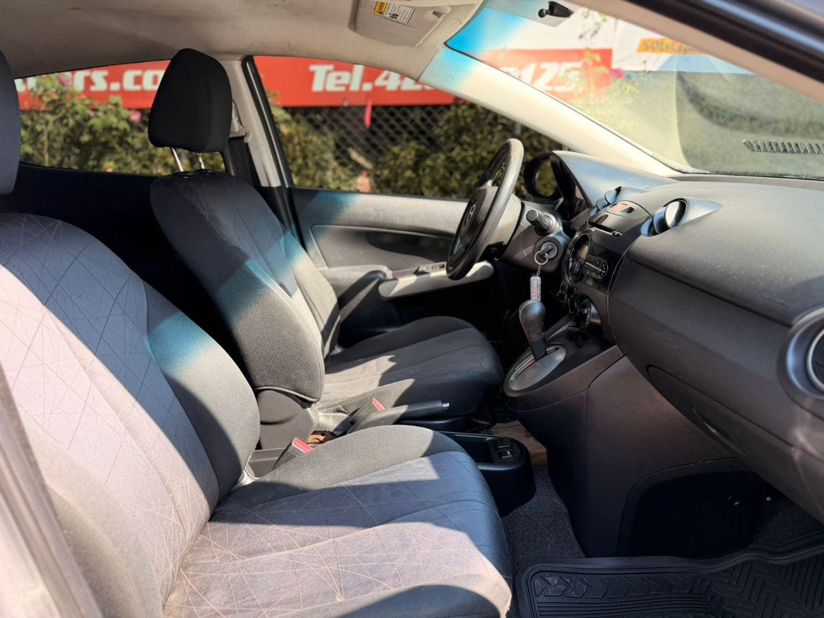 MAZDA 2 - 2014                                        