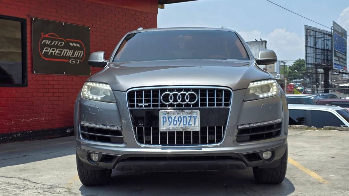 AUDI  Q7 - 2011                                        