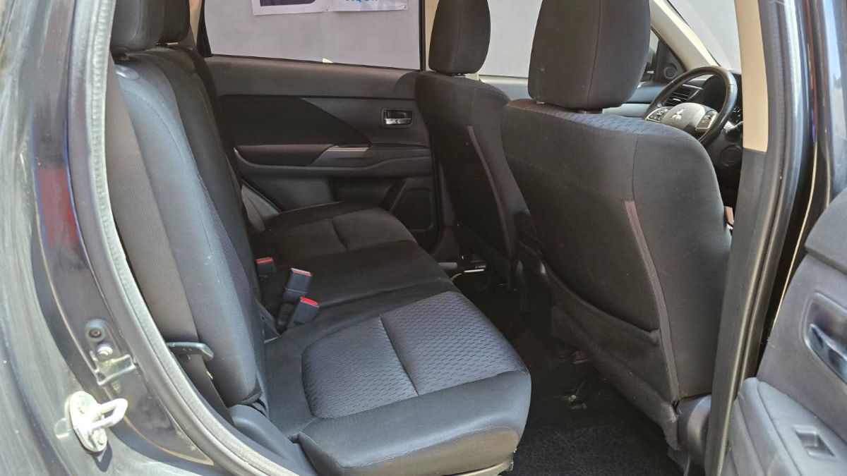 MITSUBISHI outlander - 22014                                        