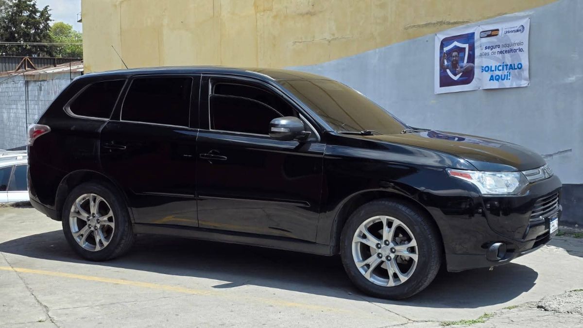 MITSUBISHI outlander - 22014                                        