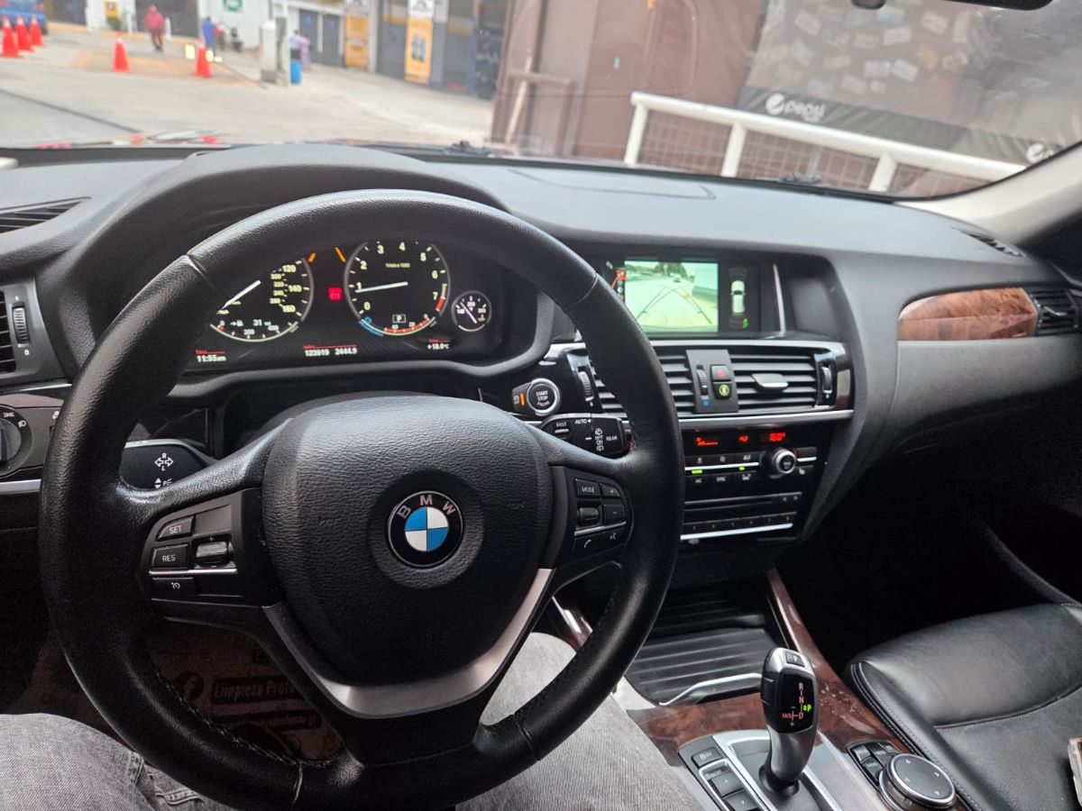 BMW X3 - 2016                                        