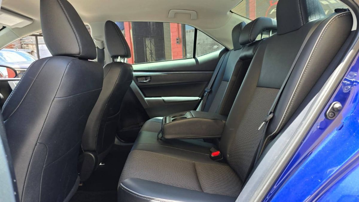 TOYOTA COROLLA - 2015                                        