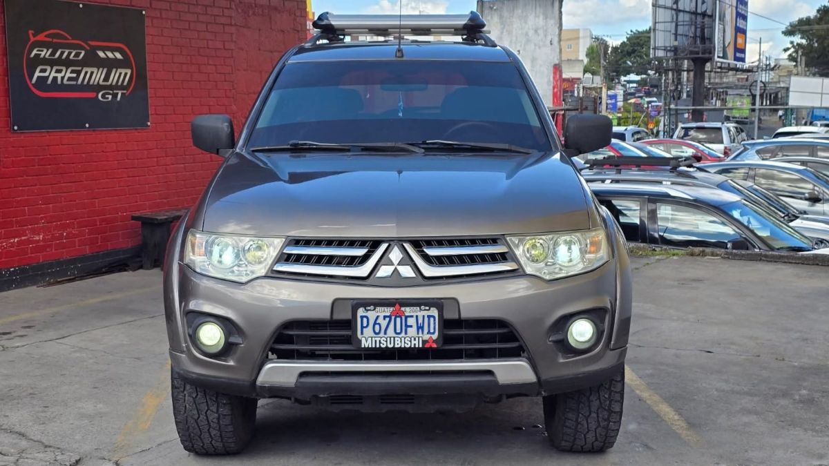 MITSUBISHI NATIVA - 2016                                        