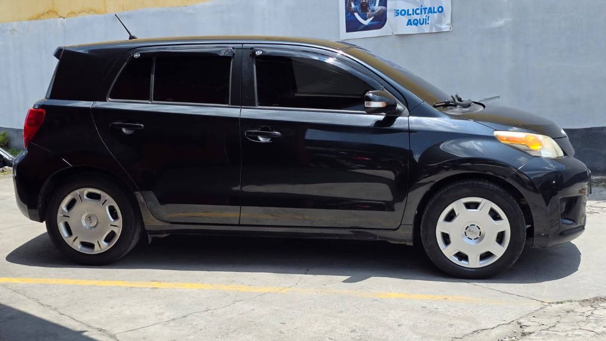 TOYOTA SCION XD - 2013                                        
