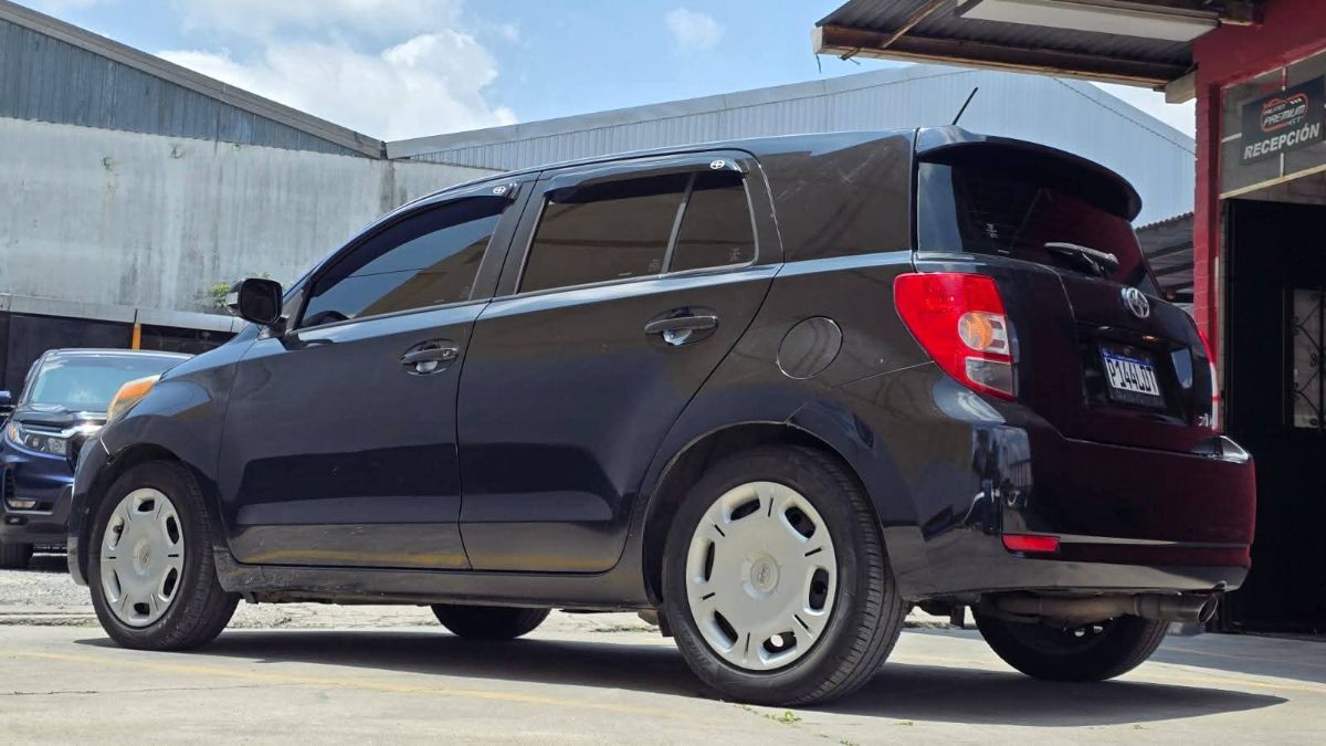TOYOTA SCION XD - 2013                                        
