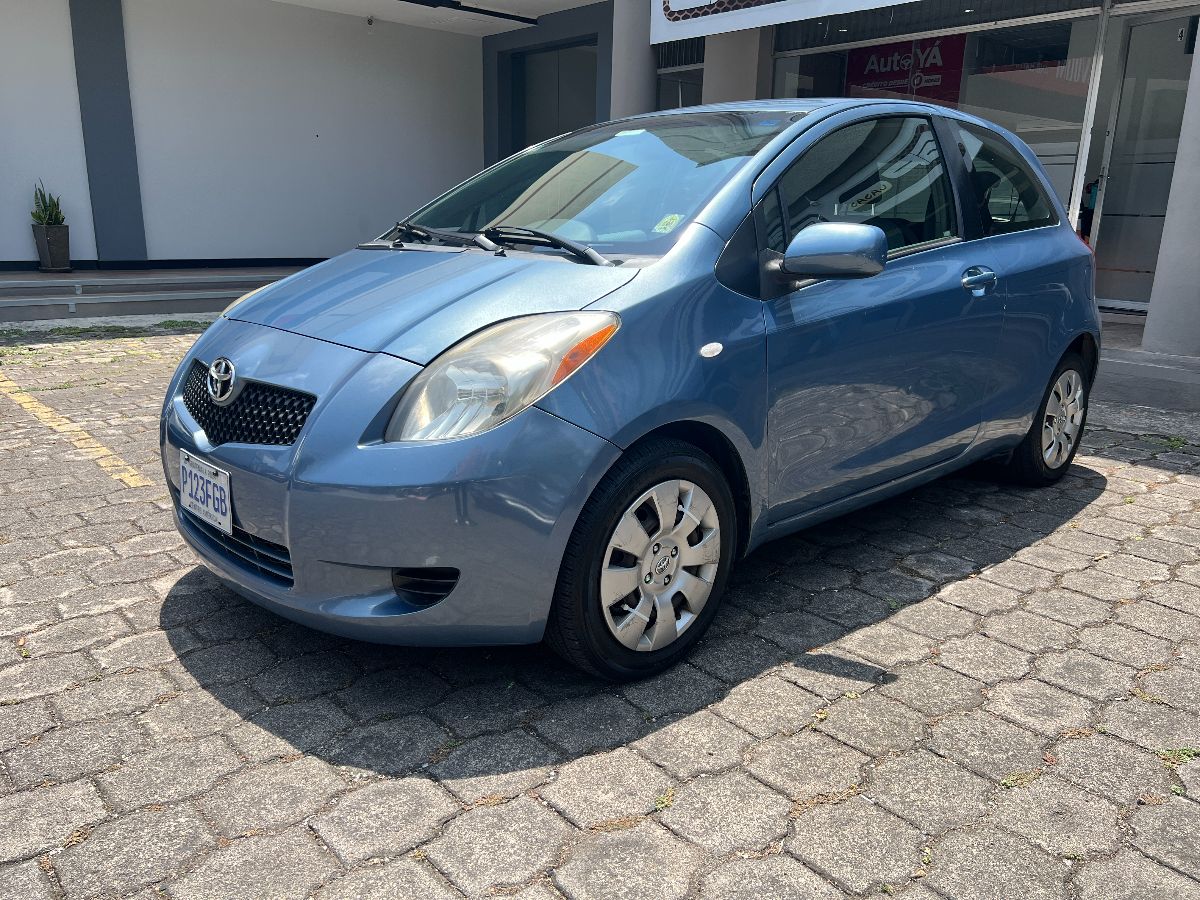 TOYOTA YARIS - 2008                                        