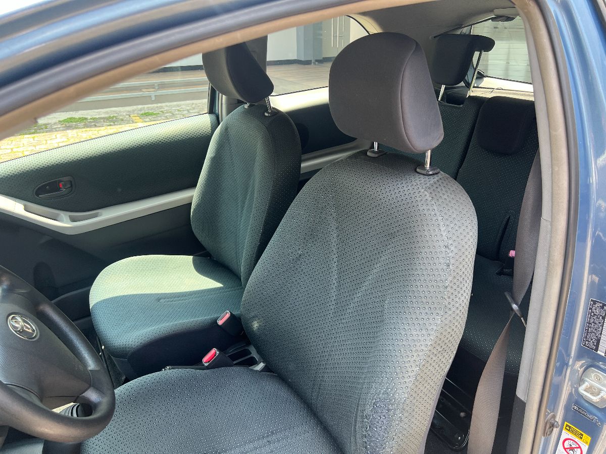 TOYOTA YARIS - 2008                                        