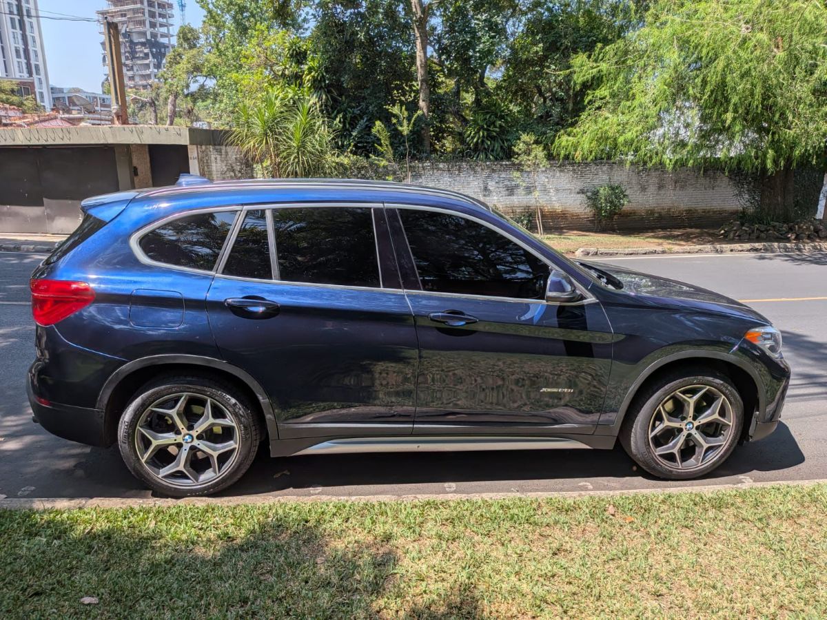 BMW X1 - 2016                                        