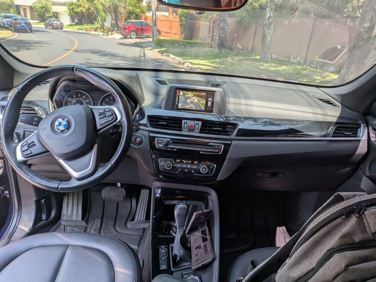 BMW X1 - 2016                                        