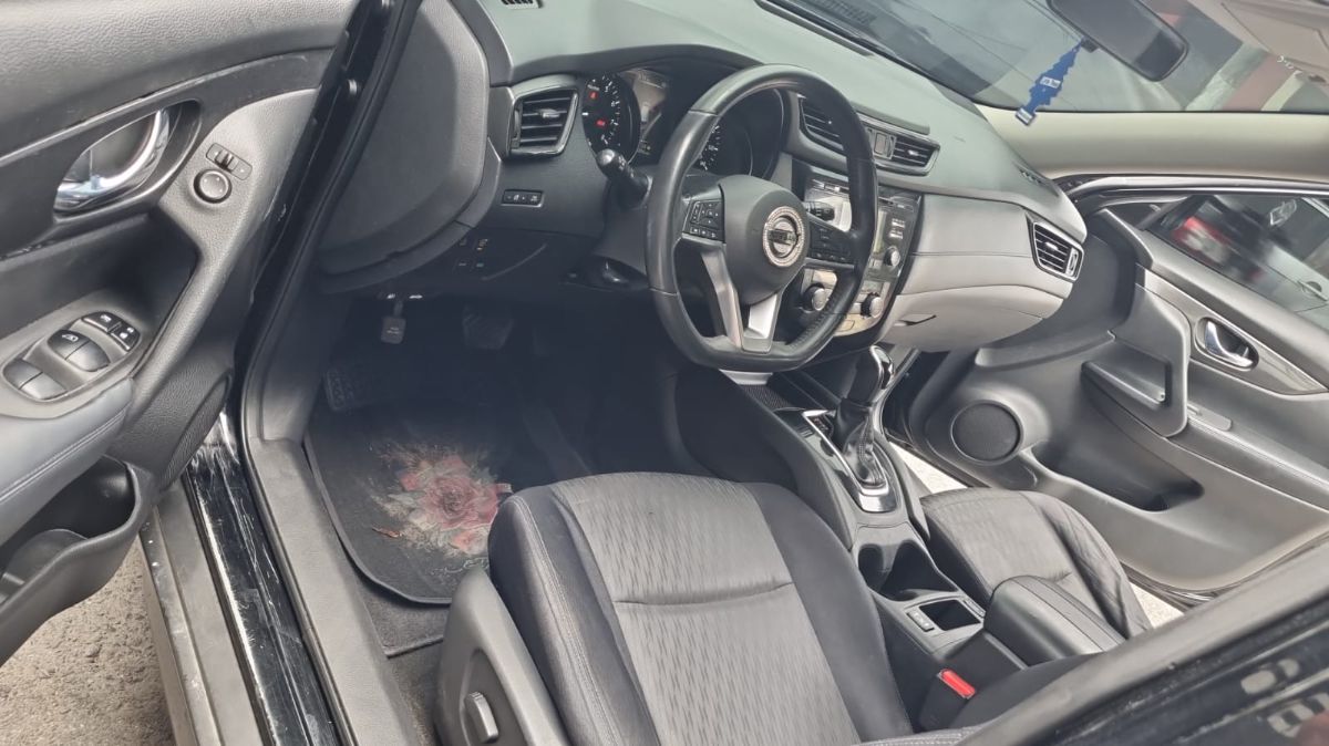 NISSAN ROGUE - 2017                                        