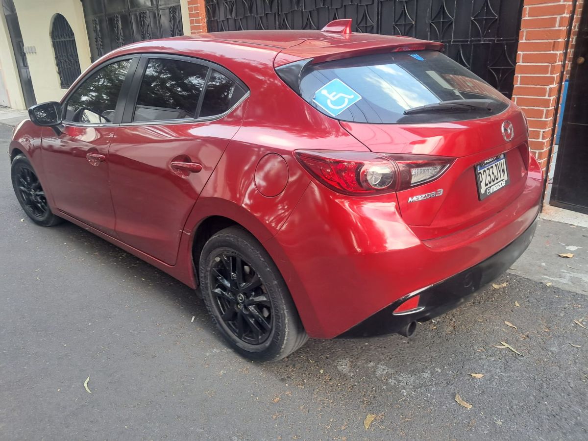 MAZDA 3 TOURING - 2015                                        
