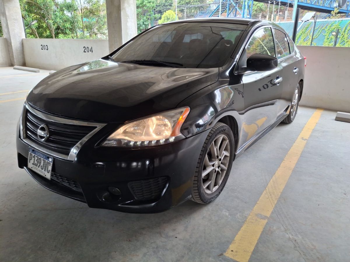 NISSAN SENTRA - 2013                                        