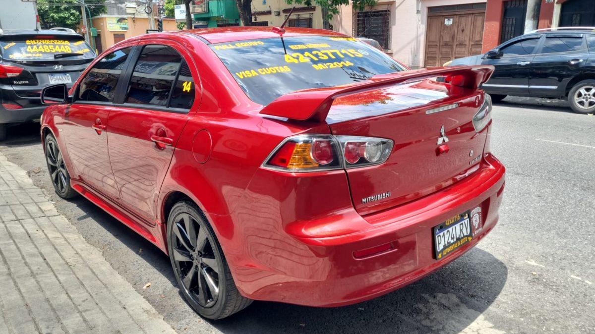 MITSUBISHI LANCER - 2014                                        