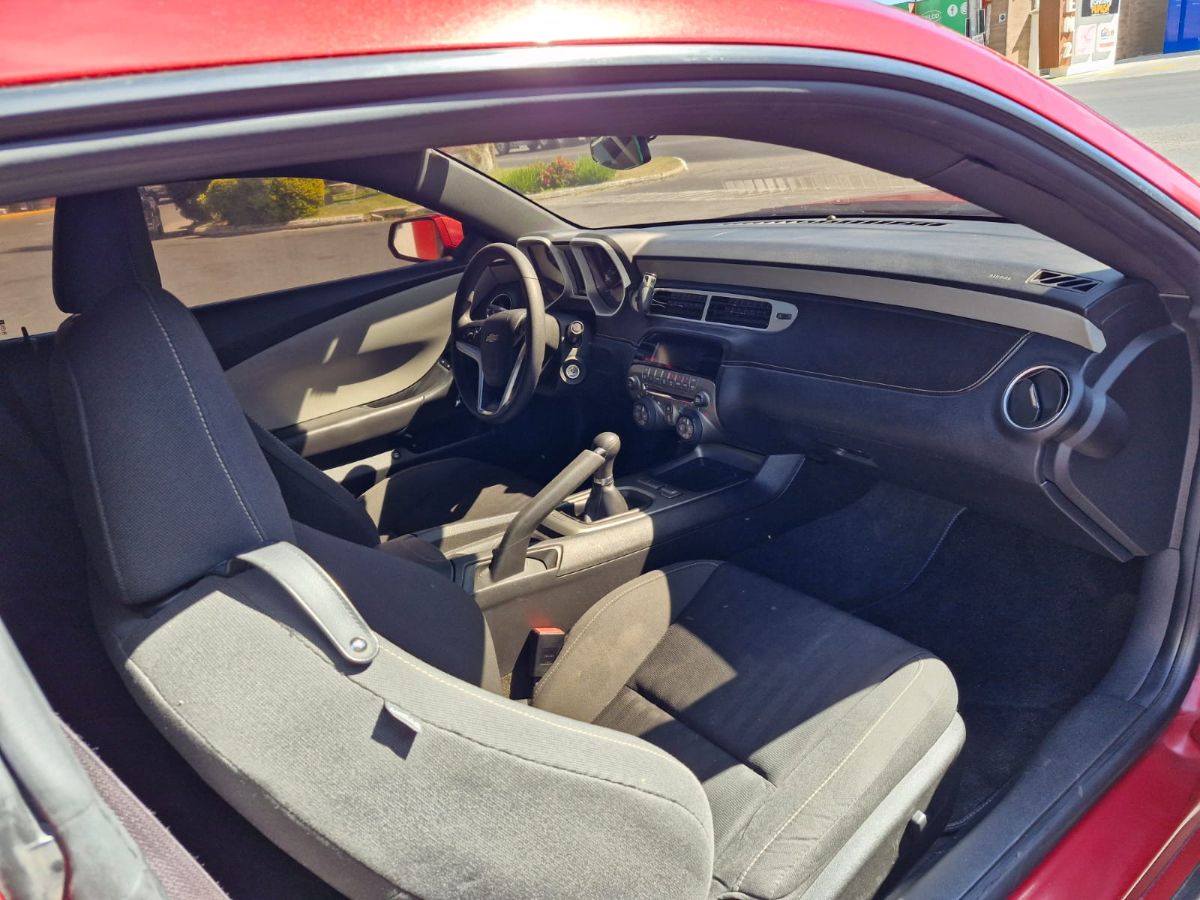 CHEVROLET CAMARO - 2012                                        