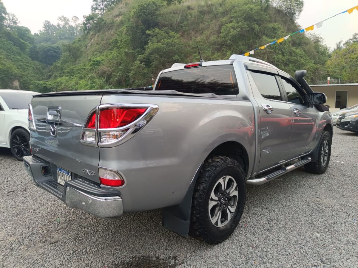 MAZDA BT-50 - 2019                                        