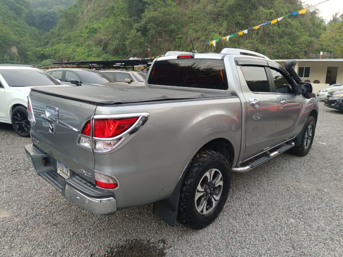 MAZDA BT-50 - 2019                                        