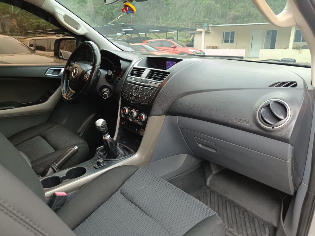 MAZDA BT-50 - 2019                                        