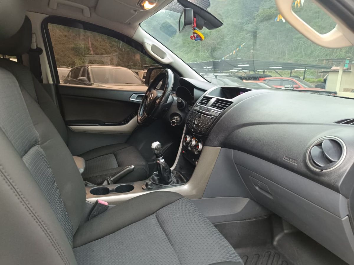 MAZDA BT-50 - 2019                                        