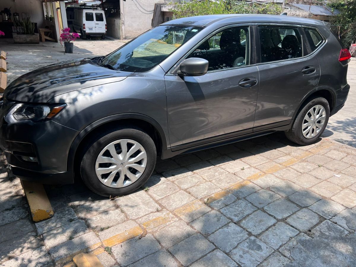 NISSAN ROGUE SPORT - 2017                                        
