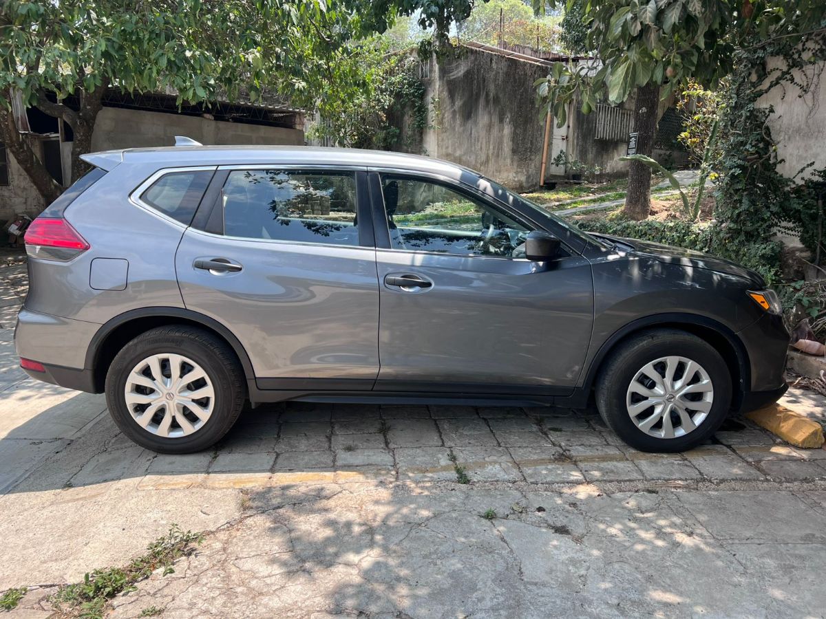 NISSAN ROGUE SPORT - 2017                                        