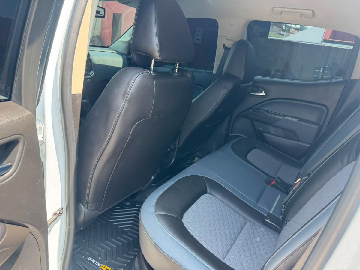 CHEVROLET COLORADO - 2021                                        