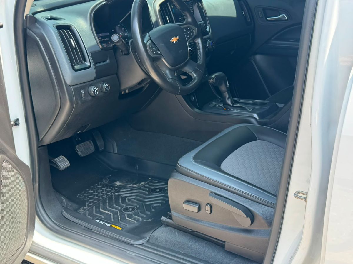 CHEVROLET COLORADO - 2021                                        