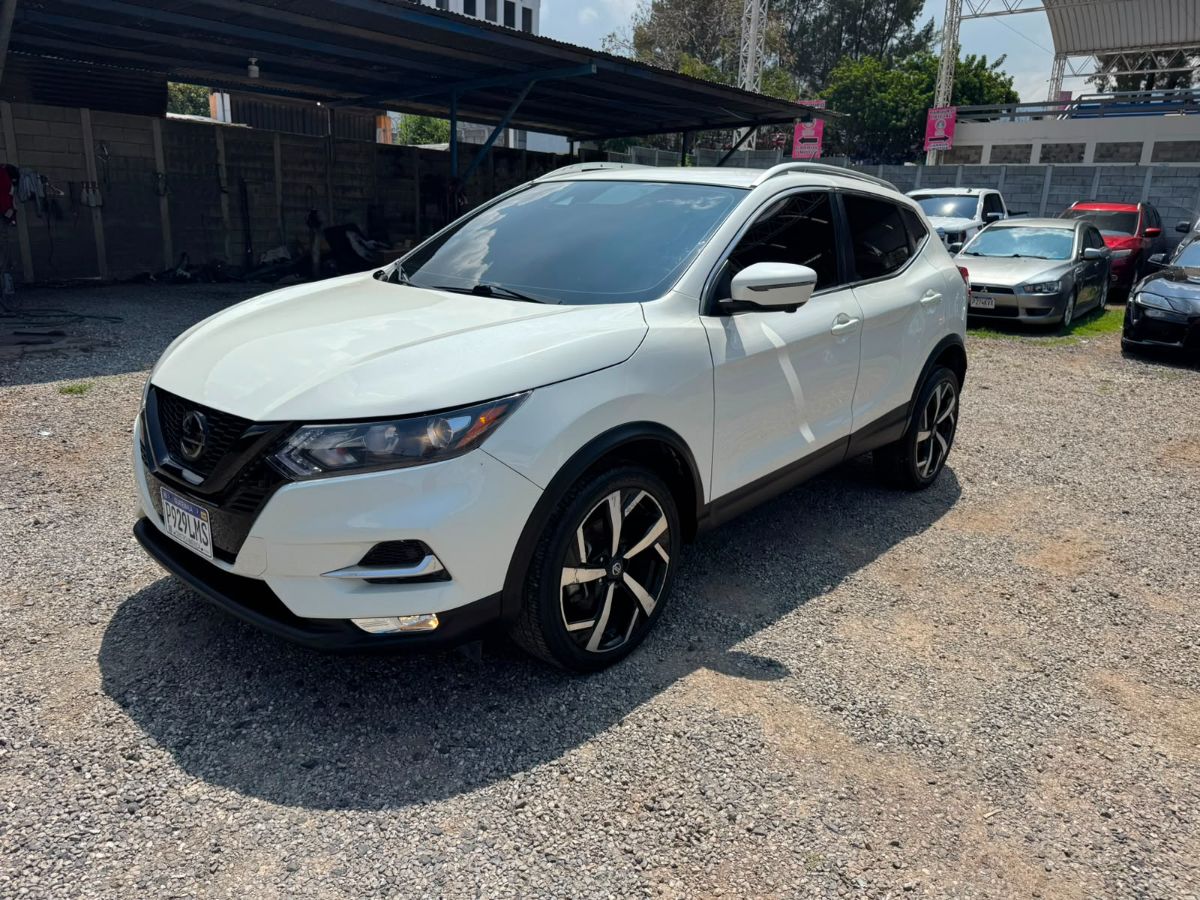 NISSAN ROGUE SPORT - 2020                                        