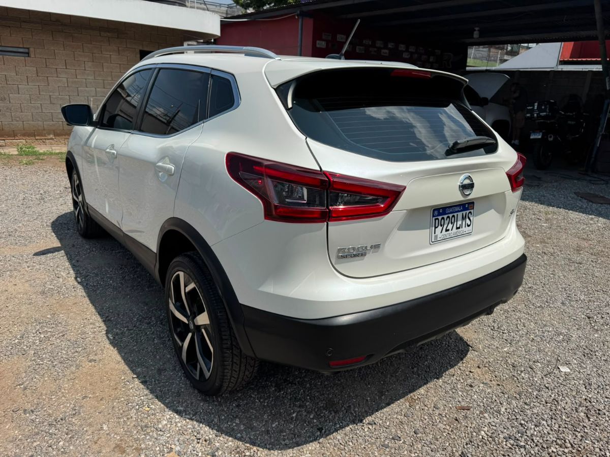 NISSAN ROGUE SPORT - 2020                                        