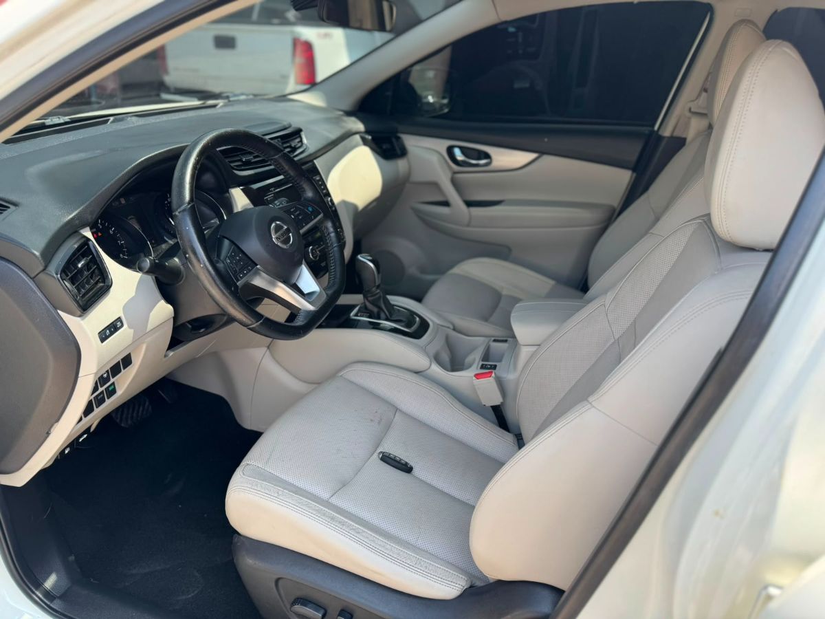 NISSAN ROGUE SPORT - 2020                                        