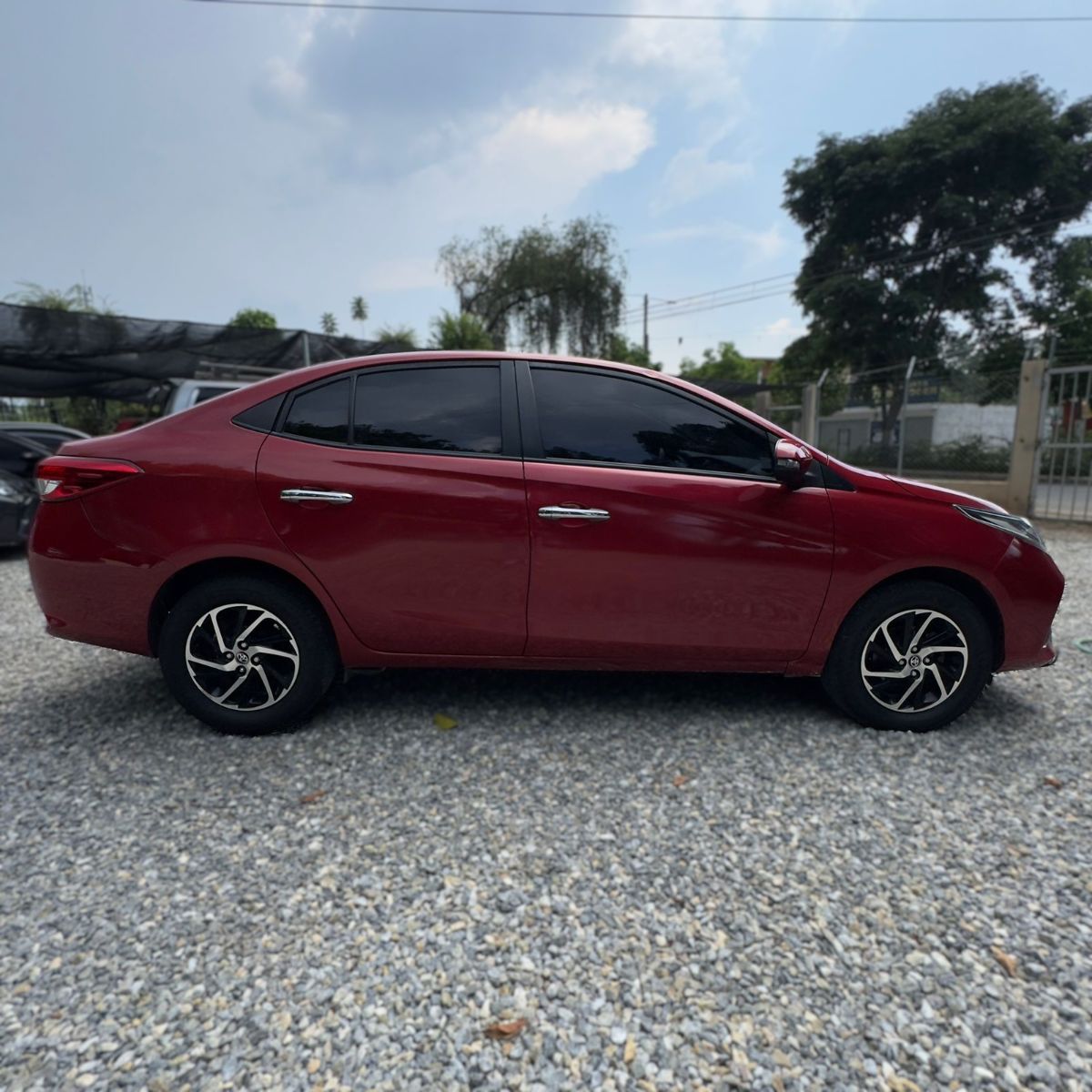 TOYOTA YARIS - 2022                                        