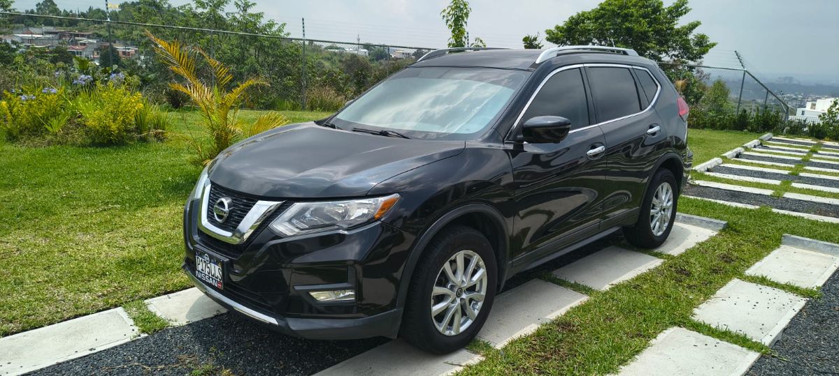 NISSAN ROGUE - 2016                                        