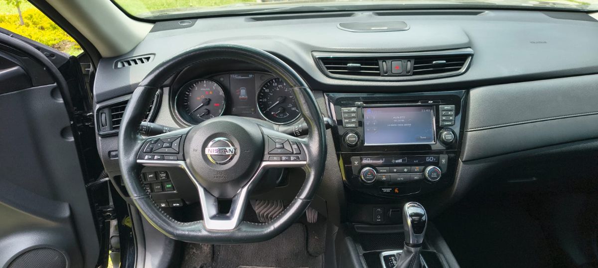 NISSAN ROGUE - 2016                                        