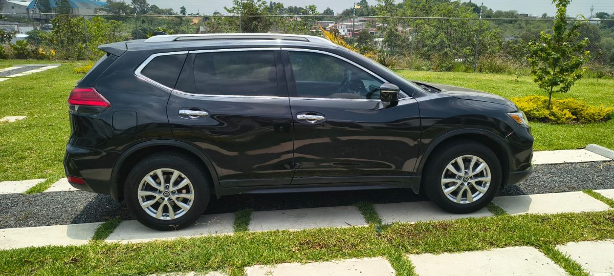 NISSAN ROGUE - 2016                                        