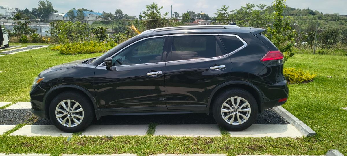 NISSAN ROGUE - 2016                                        