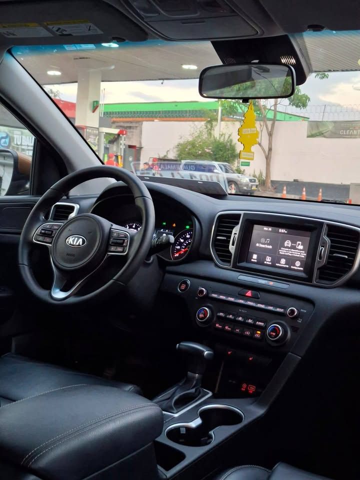 KIA SPORTAGE EX - 2017                                        