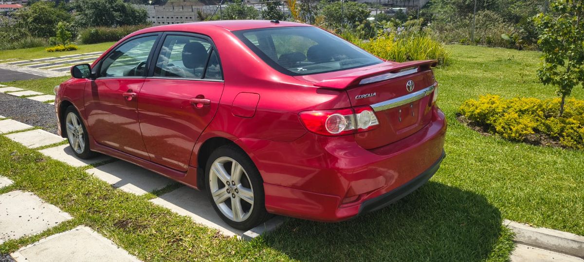 TOYOTA COROLLA S - 2013                                        