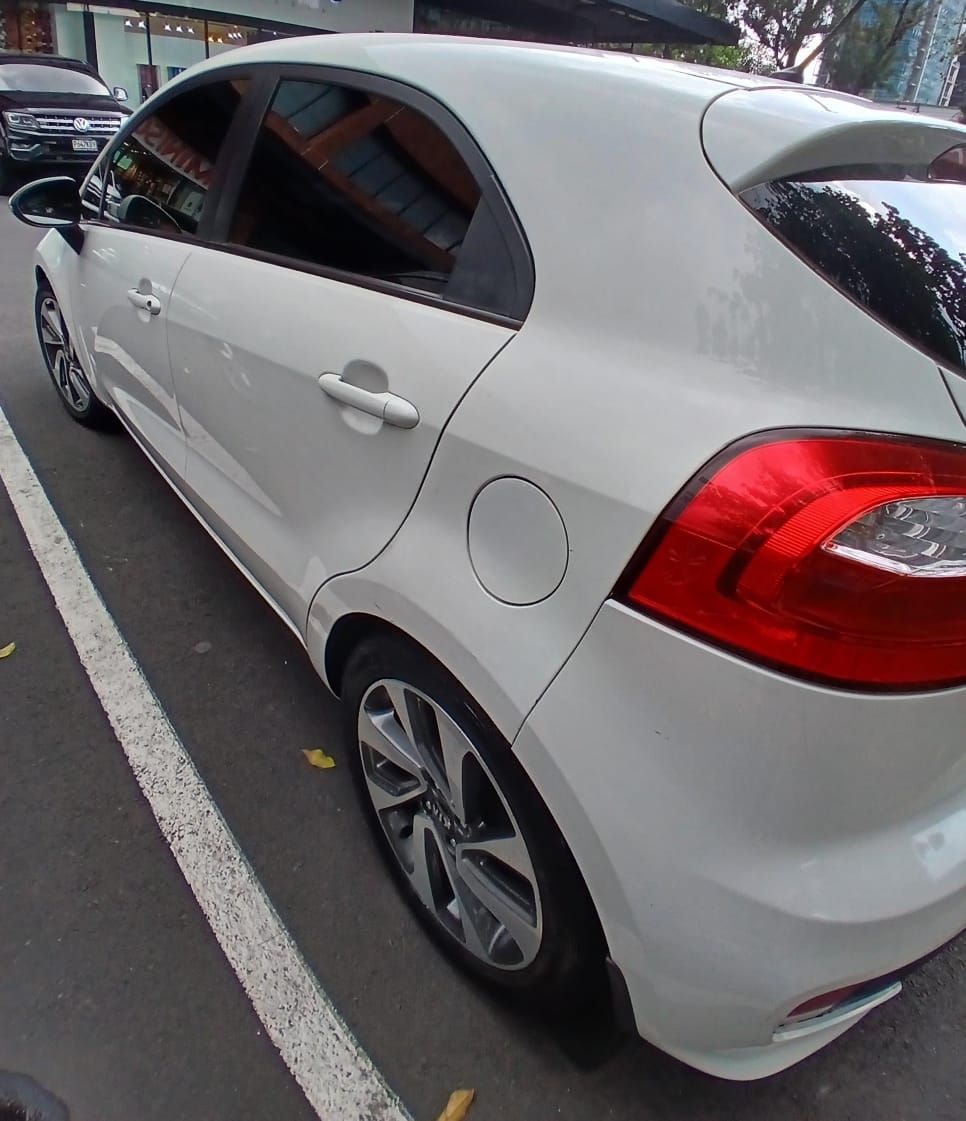 KIA RIO - 2016                                        