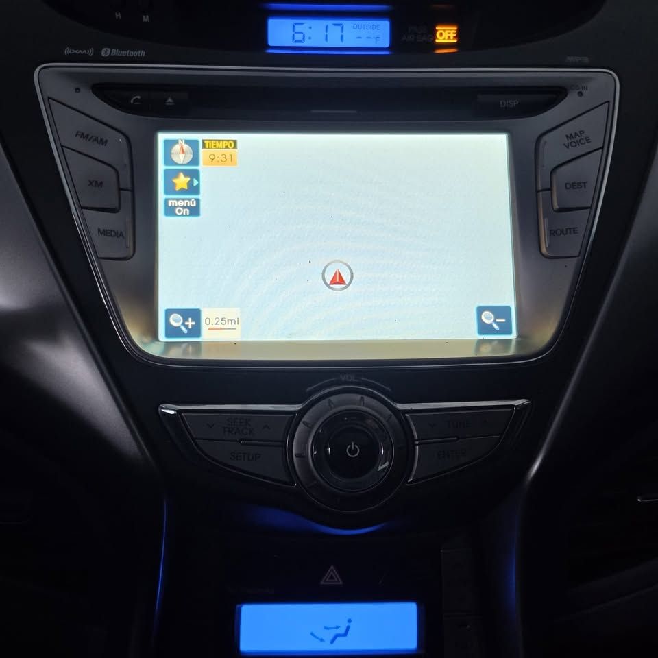 HYUNDAI ELANTRA - 2013                                        