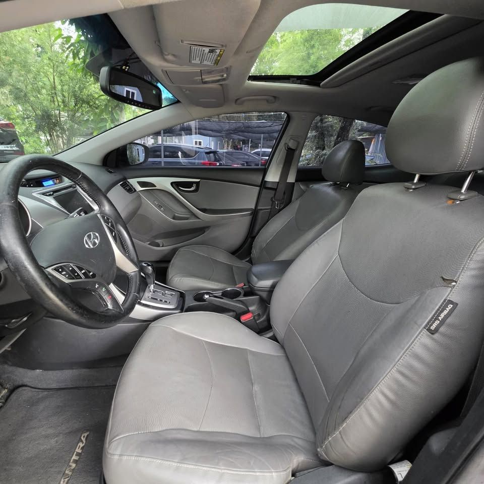 HYUNDAI ELANTRA - 2013                                        
