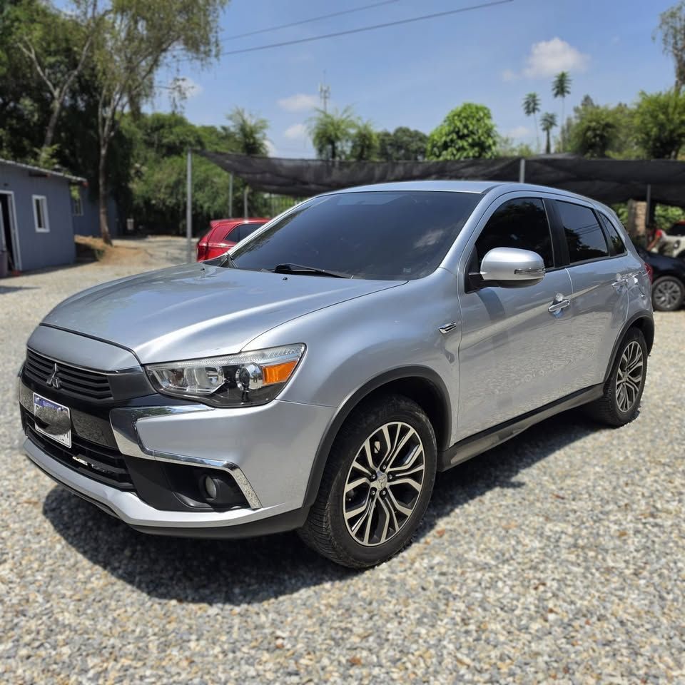 MITSUBISHI outlander - 2016                                        