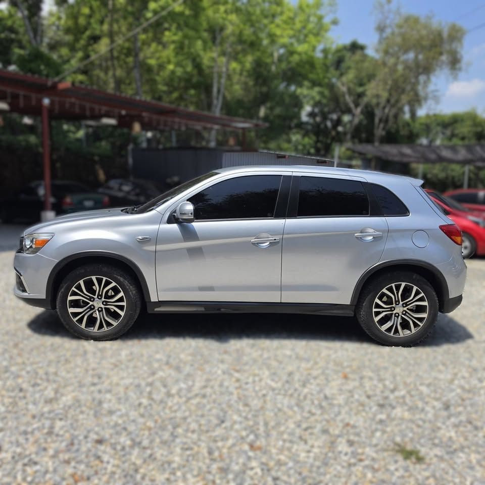 MITSUBISHI outlander - 2016                                        